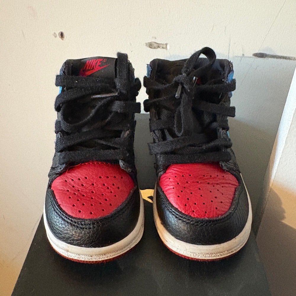Jordan 1 Toddler size 5C